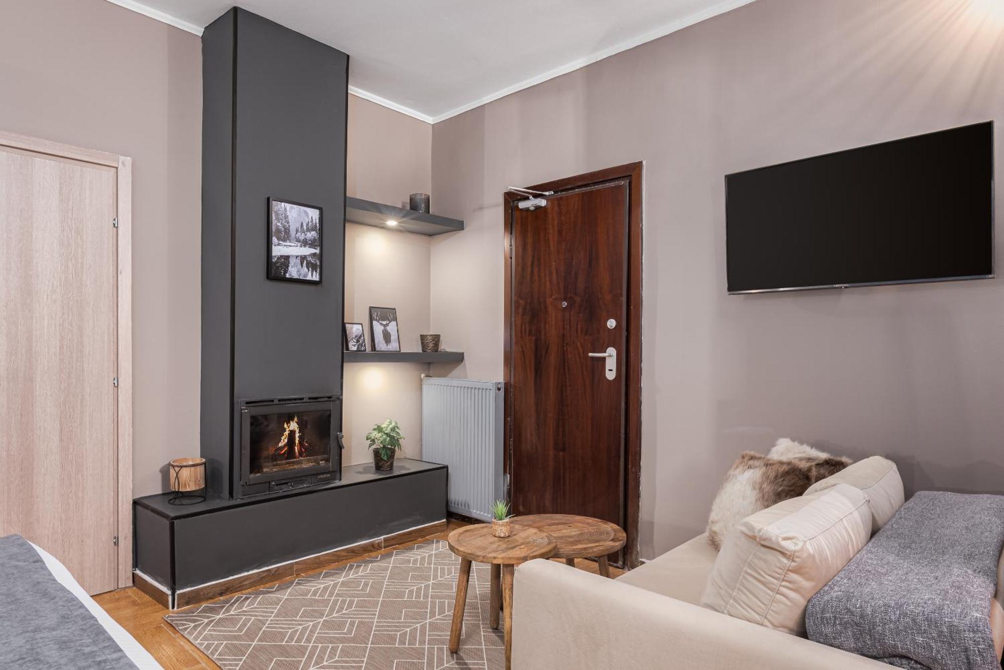 Gm Luxury Suites Kalavryta Cameră foto